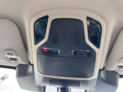 Used 2024 Subaru Outback Premium image 20