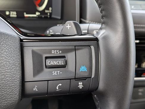 Certified 2025 Nissan Rogue Platinum w/ Platinum Premium Package image 17