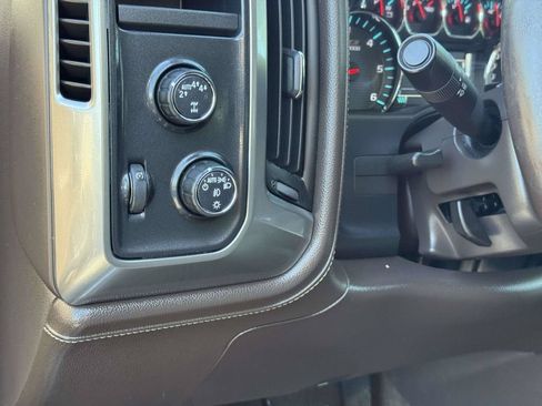 Used 2017 Chevrolet Silverado 1500 LTZ Z71 w/ LTZ Plus Package AWD/4WD image 9