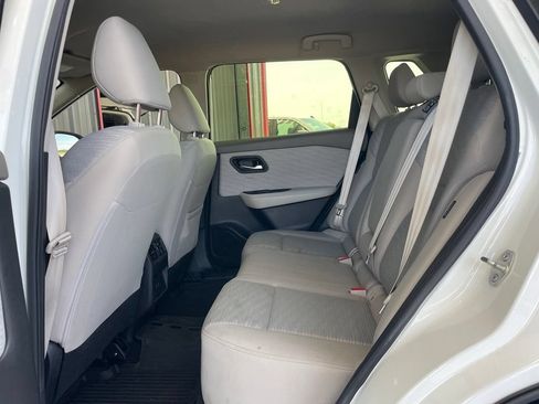 Certified 2023 Nissan Rogue SV FWD image 16