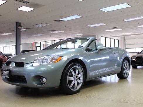 Used 2008 Mitsubishi Eclipse GT image 2
