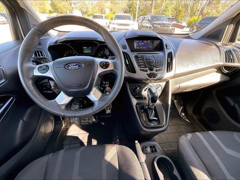 Used 2015 Ford Transit Connect XLT image 5