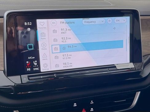 New 2026 Volkswagen Atlas SE FWD image 14