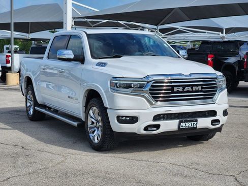 Used 2019 RAM 1500 Limited w/ Body Color Bumper Group AWD/4WD image 3