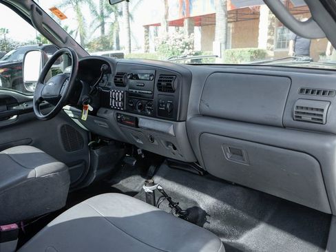 Used 2006 Ford F450 XL image 35