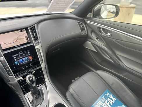 Used 2021 INFINITI Q60 3.0t Luxe w/ Essential Package image 16