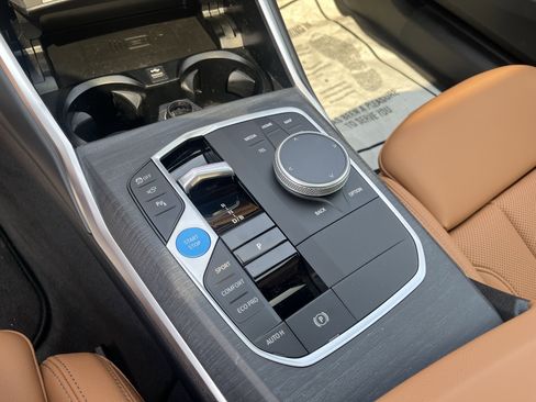 Used 2025 BMW i4 xDrive40i w/ Premium Package image 15