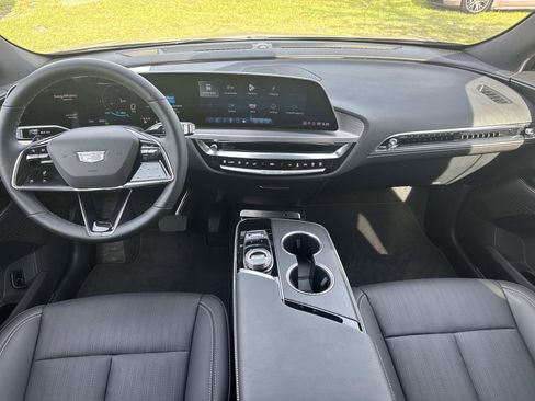 Certified 2025 Cadillac Lyriq Sport RWD image 15