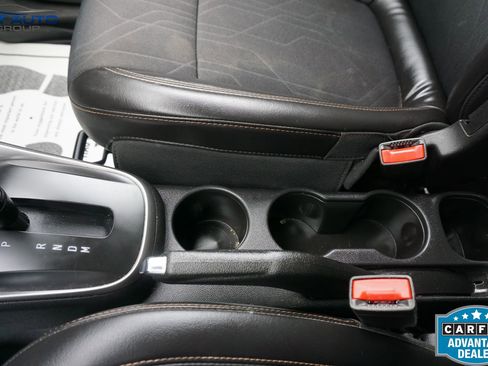 Used 2020 Chevrolet Trax LT w/ LT Convenience Package image 36