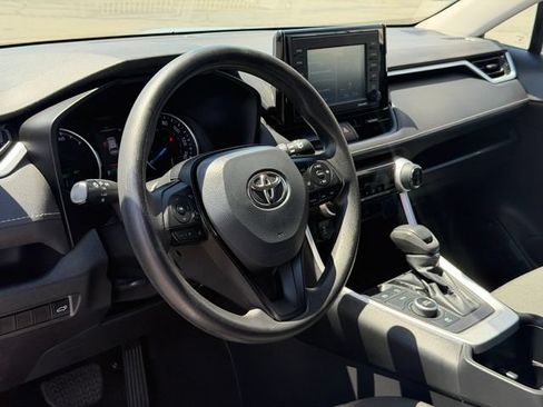 Used 2022 Toyota RAV4 XLE w/ Convenience Package AWD/4WD image 10