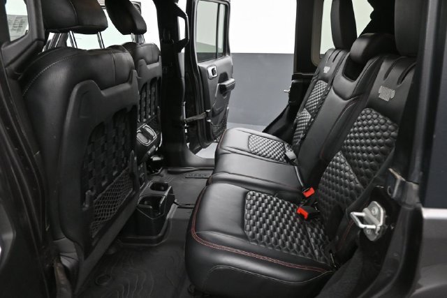 Used 2021 Jeep Wrangler Unlimited Rubicon AWD/4WD image 13