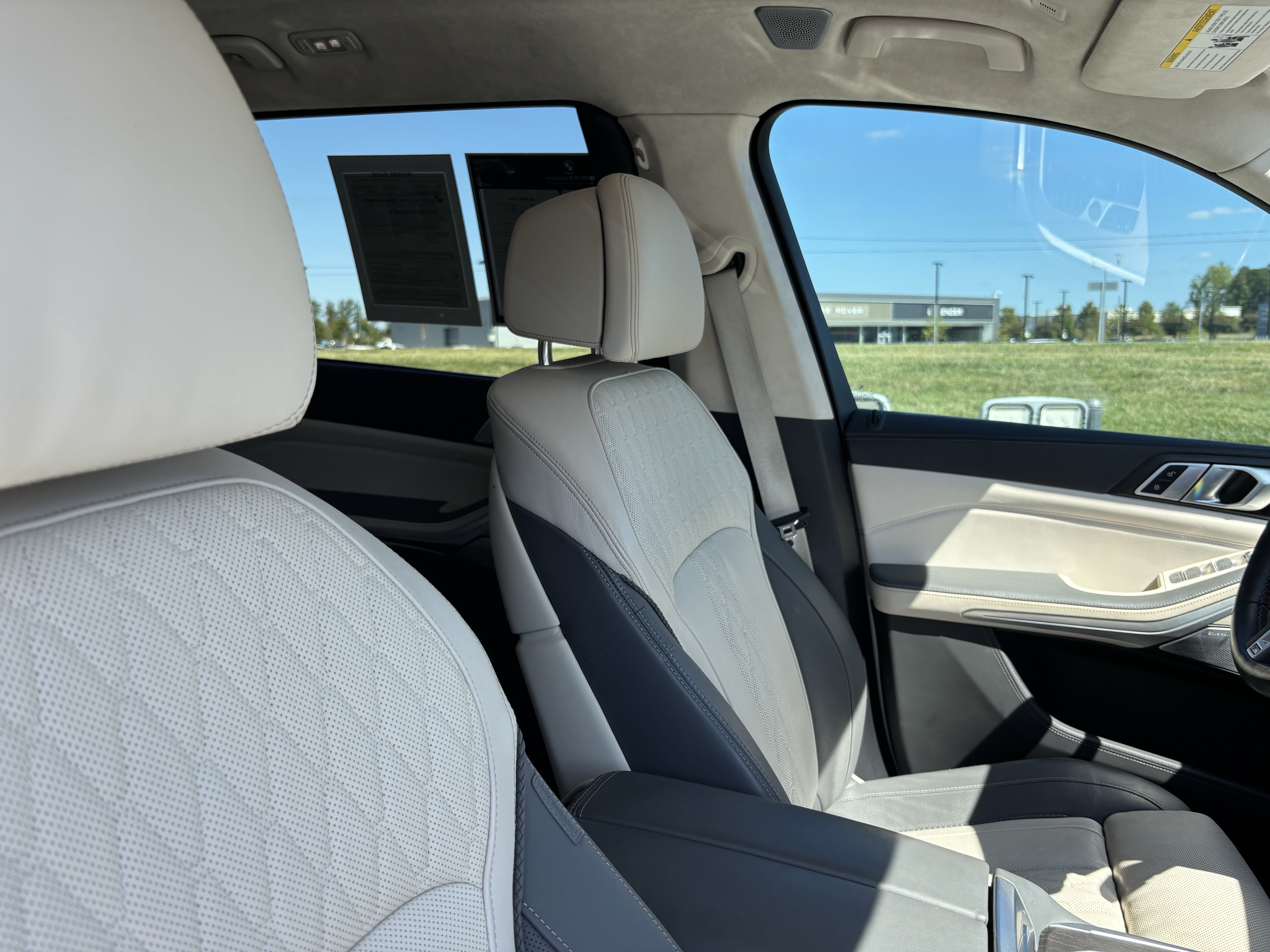 Certified 2024 BMW X7 M60i w/ Executive Package AWD/4WD image 35