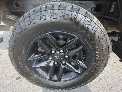 Used 2019 Chevrolet Silverado 1500 Custom Trail Boss w/ Custom Convenience Package image 31