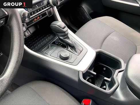 Used 2025 Toyota RAV4 LE AWD/4WD image 17
