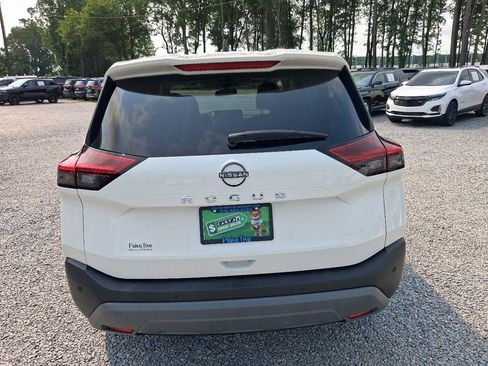 Used 2023 Nissan Rogue S FWD image 4