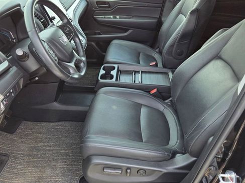 Used 2023 Honda Odyssey EX-L image 10