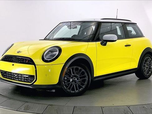 Certified 2025 MINI Cooper S image 11