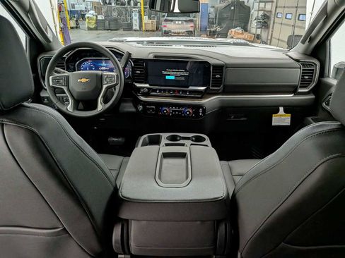 New 2026 Chevrolet Silverado 2500 LT image 18