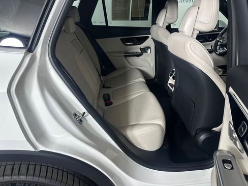 Certified 2026 Mercedes-Benz GLC 300 4MATIC image 17