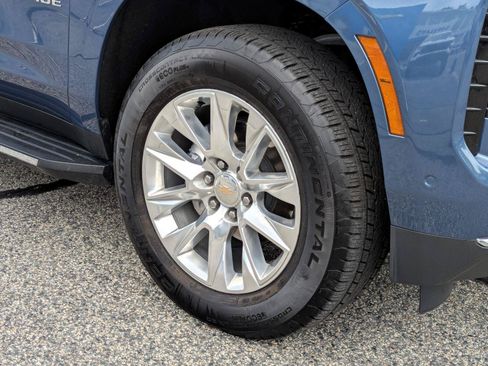 Used 2025 Chevrolet Tahoe Premier AWD/4WD image 40