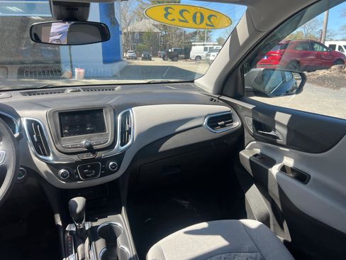 Certified 2023 Chevrolet Equinox LS w/ Driver Confidence II Package AWD/4WD image 36