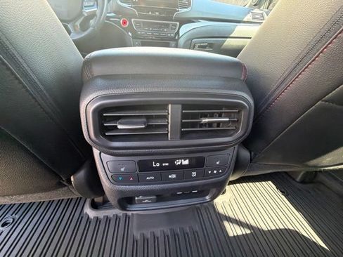 Used 2025 Honda Ridgeline Black Edition image 16