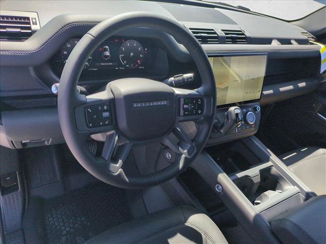 New 2026 Land Rover Defender 110 X-Dynamic SE AWD/4WD image 3