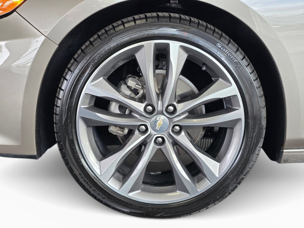Used 2024 Chevrolet Malibu LT FWD image 11