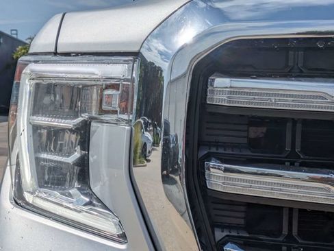 Used 2021 GMC Sierra 1500 SLE w/ X31 Off-Road Package AWD/4WD image 10