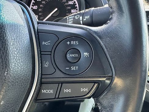 Used 2018 Toyota Camry SE image 27