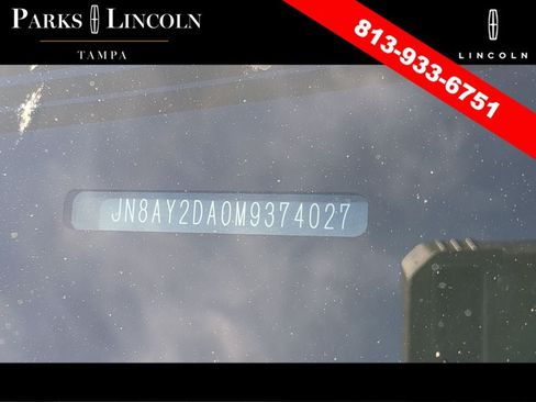 Used 2021 Nissan Armada Platinum w/ Captain's Chairs Package RWD image 16