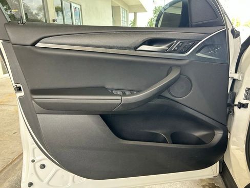 Used 2024 BMW X3 sDrive30i RWD image 40