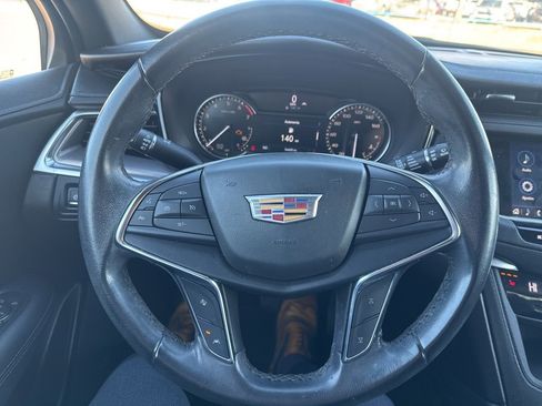 Used 2023 Cadillac XT5 Luxury image 13