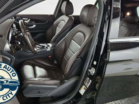 Used 2016 Mercedes-Benz GLC 300 4MATIC w/ Multimedia Package image 26