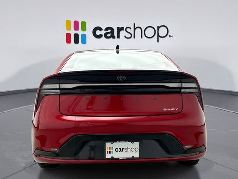 Used 2025 Toyota Prius Plug-In Hybrid FWD image 4