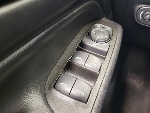 Used 2023 Chevrolet Equinox LT FWD image 27