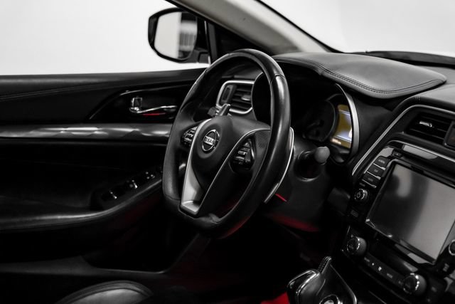 Used 2018 Nissan Maxima SR w/ Midnight Edition FWD image 14