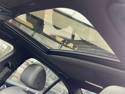 Used 2021 BMW 530i image 19