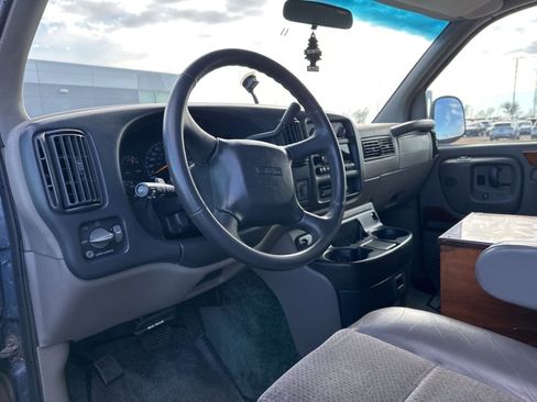 Used 1999 GMC Savana 1500 image 9