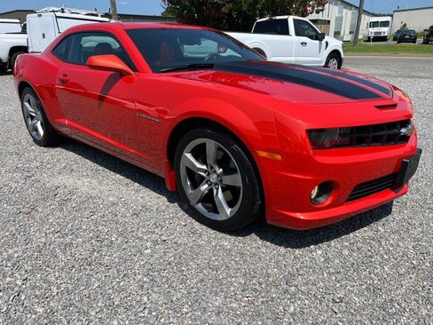 Used 2010 Chevrolet Camaro SS w/ RS Package RWD image 4