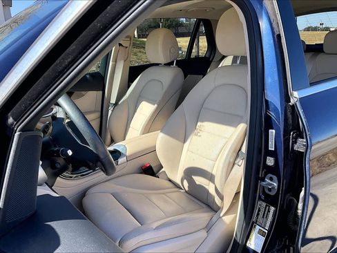 Used 2022 Mercedes-Benz GLC 300 GLC 300 image 7