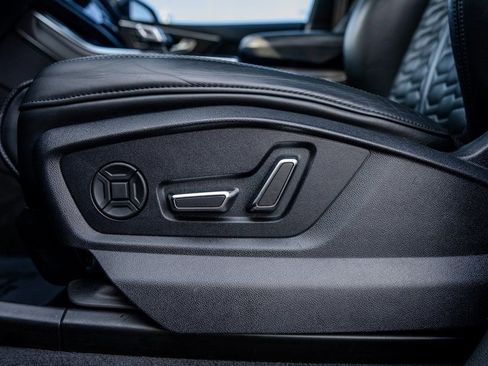 Used 2023 Audi RS Q8 image 17