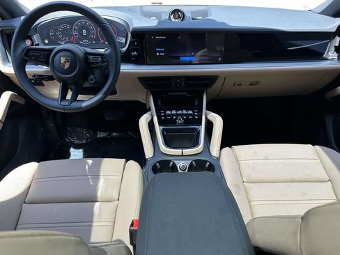 New 2026 Porsche Cayenne Coupe AWD/4WD image 15