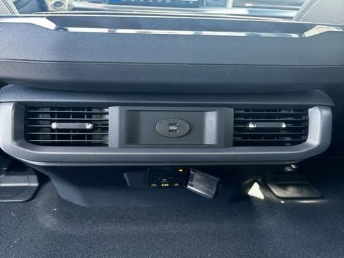 New 2025 Ford F150 Lariat w/ Equipment Group 501A Mid image 31