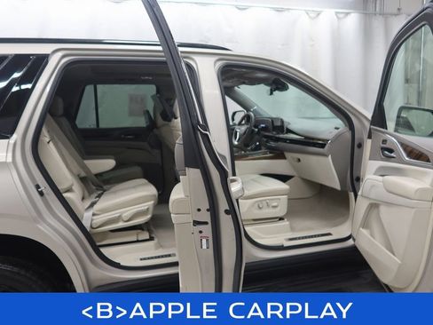 Used 2022 Cadillac Escalade Sport Platinum w/ LPO, ONYX Package AWD/4WD image 9