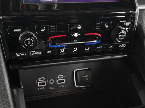 New 2025 Jeep Grand Cherokee Altitude AWD/4WD image 27