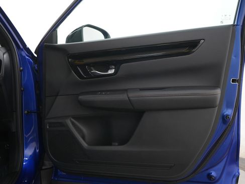 Used 2023 Honda CR-V Sport Touring image 9