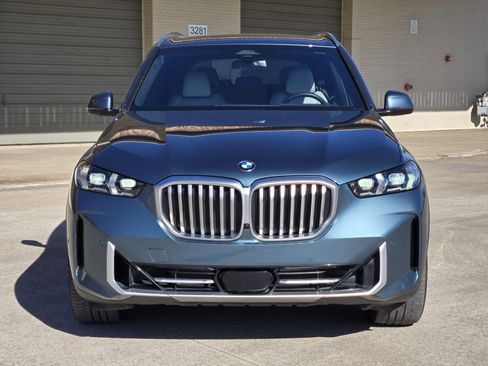 Used 2024 BMW X5 xDrive40i w/ Premium Package image 6