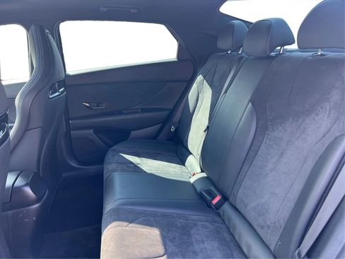 Used 2022 Hyundai Elantra N image 12