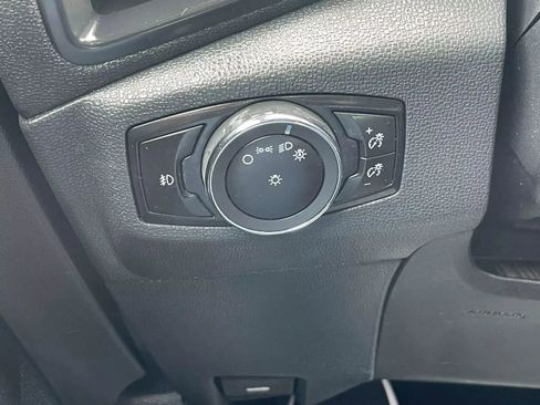 Used 2018 Ford EcoSport SE w/ SE Convenience Package image 39